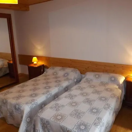 Maison D'altitude Renovee, 8 Pers, 4 Ch, Jardin, Terrasse, Garage, Proche Salers Et Ski - Fr-1-742-213 Feriehus